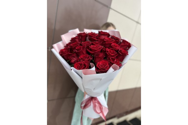 Букет из 25 роз 